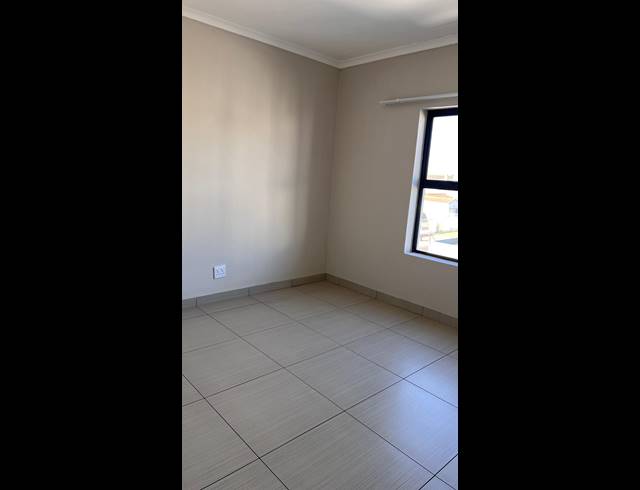 3 BEDROOM APARTMENT TO LET IN PARKLANDS
